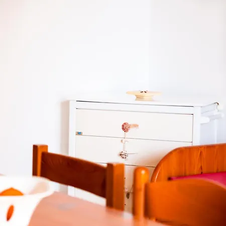 Guesthost - Alghero Comfy Flat With Residence Pool