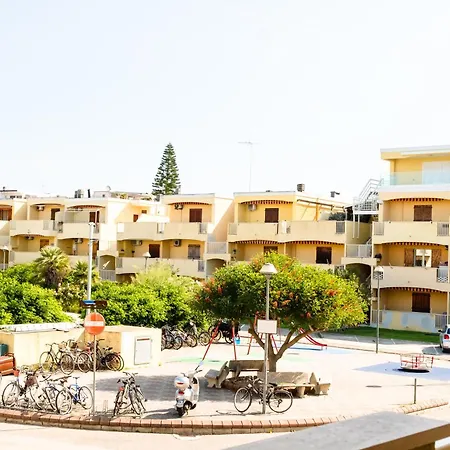 아파트 Guesthost - Alghero Comfy Flat With Residence Pool